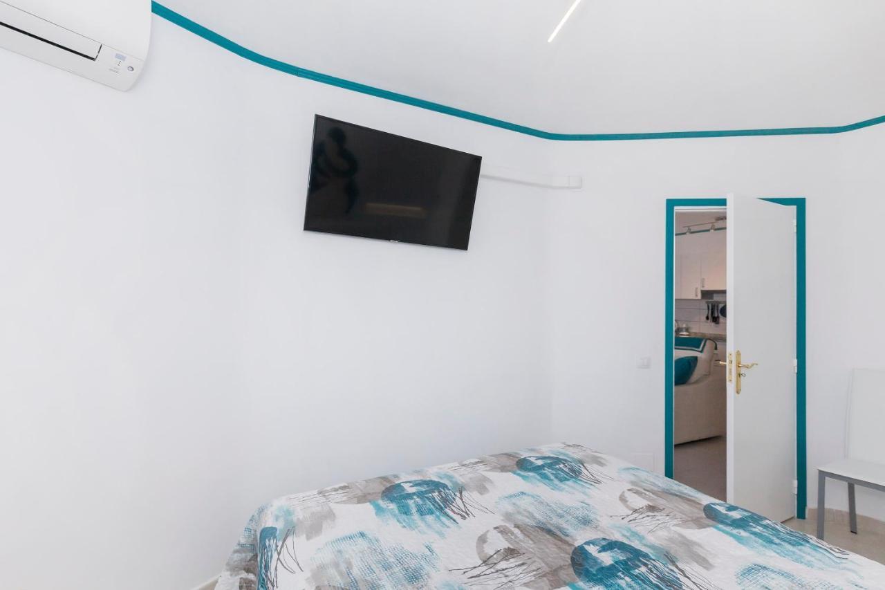 First Line Sea, Luxury Penthouse, Sea And Sunset View Vivenda Vacational Guayero 618 Lejlighed Los Cristianos  Eksteriør billede